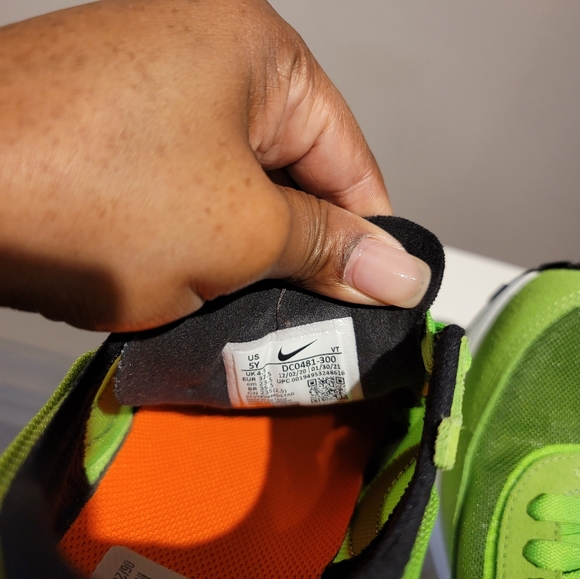 Nike - Picture 7 of 8